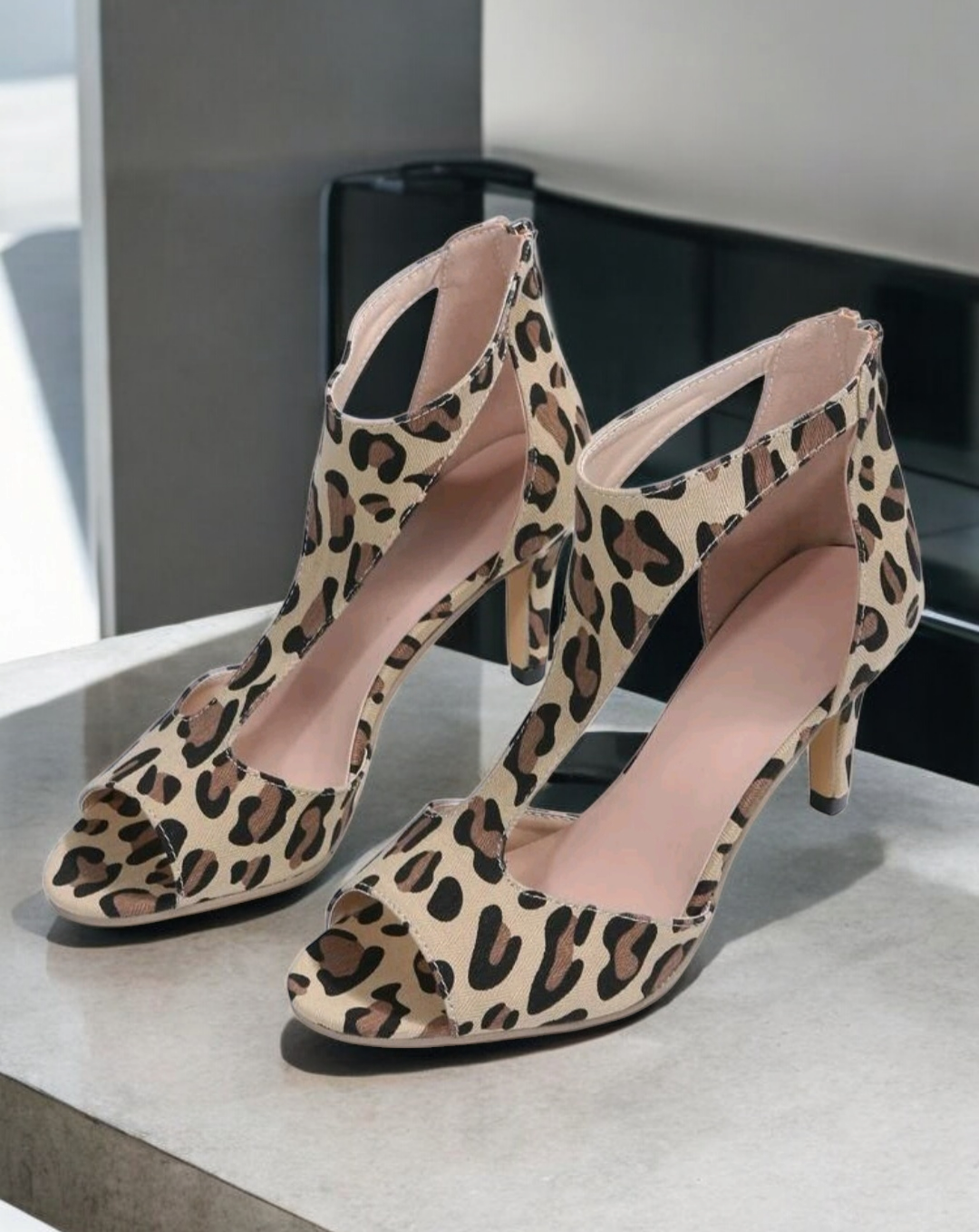 Women heels