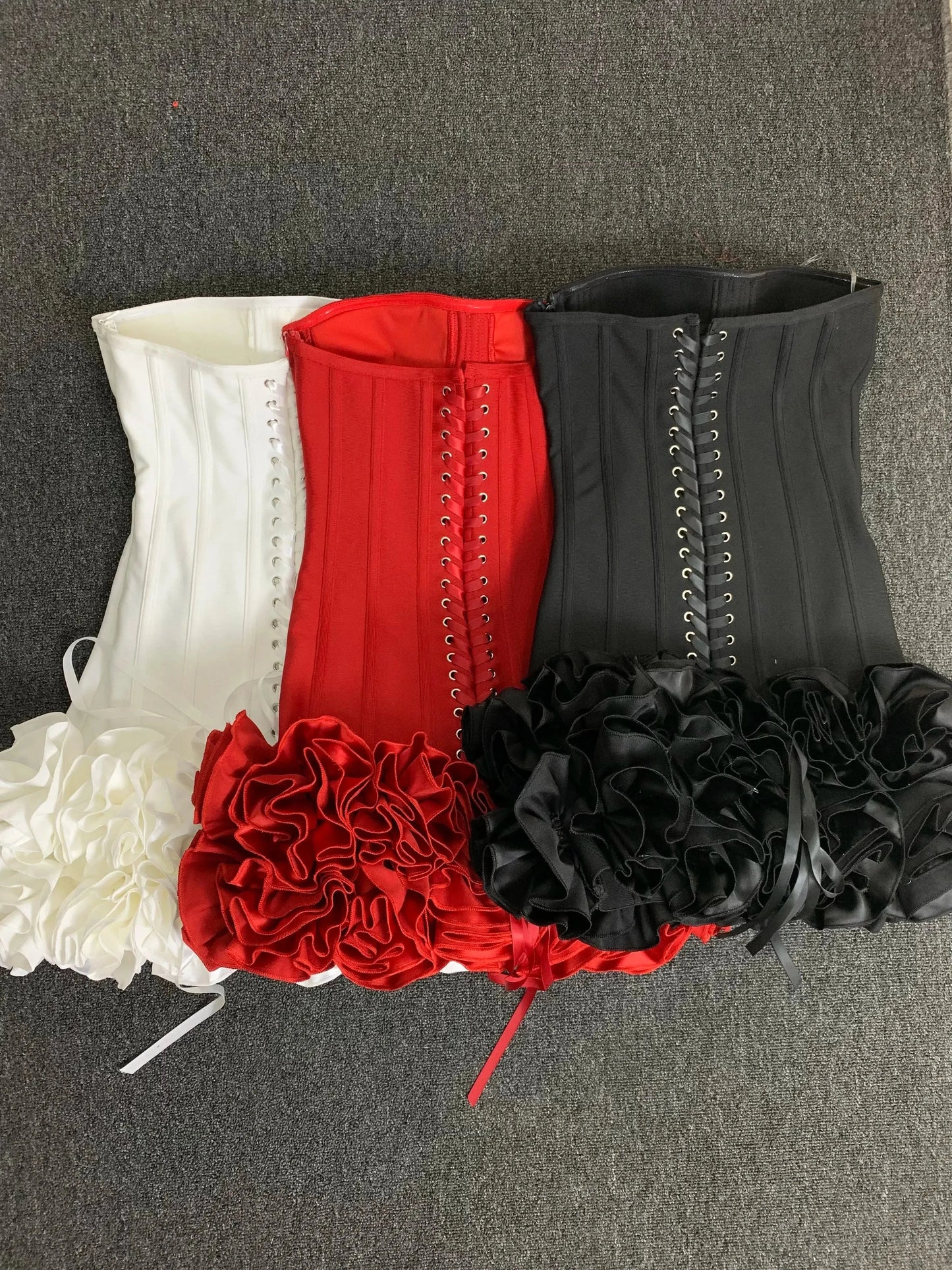 Real Photos Women New Bandage Dress Strapless Laced Up Back Flowers Hem Bodycon Mini Celebrity Evening Party Birthday Dresses