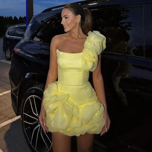 New fashion and sexy solid color wrapped chest dress, women's temperament decorative pleated ruffled edge party dress