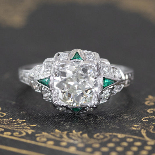 Fashion Retro Emerald Zircon Ring For Women