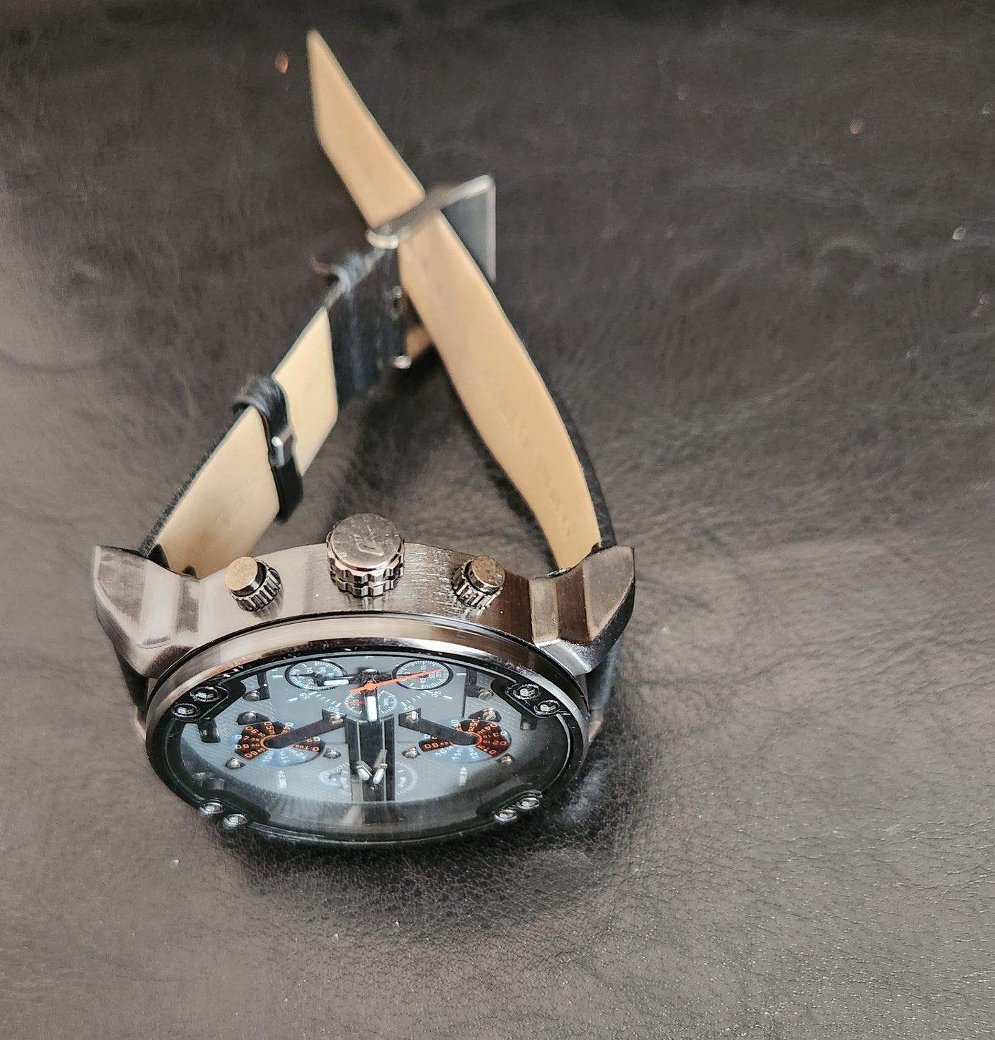 Men's fashion watches