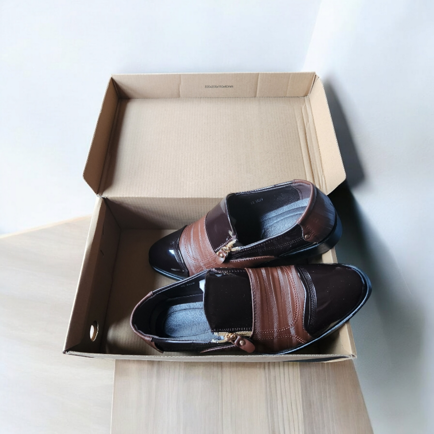 Men's shoes