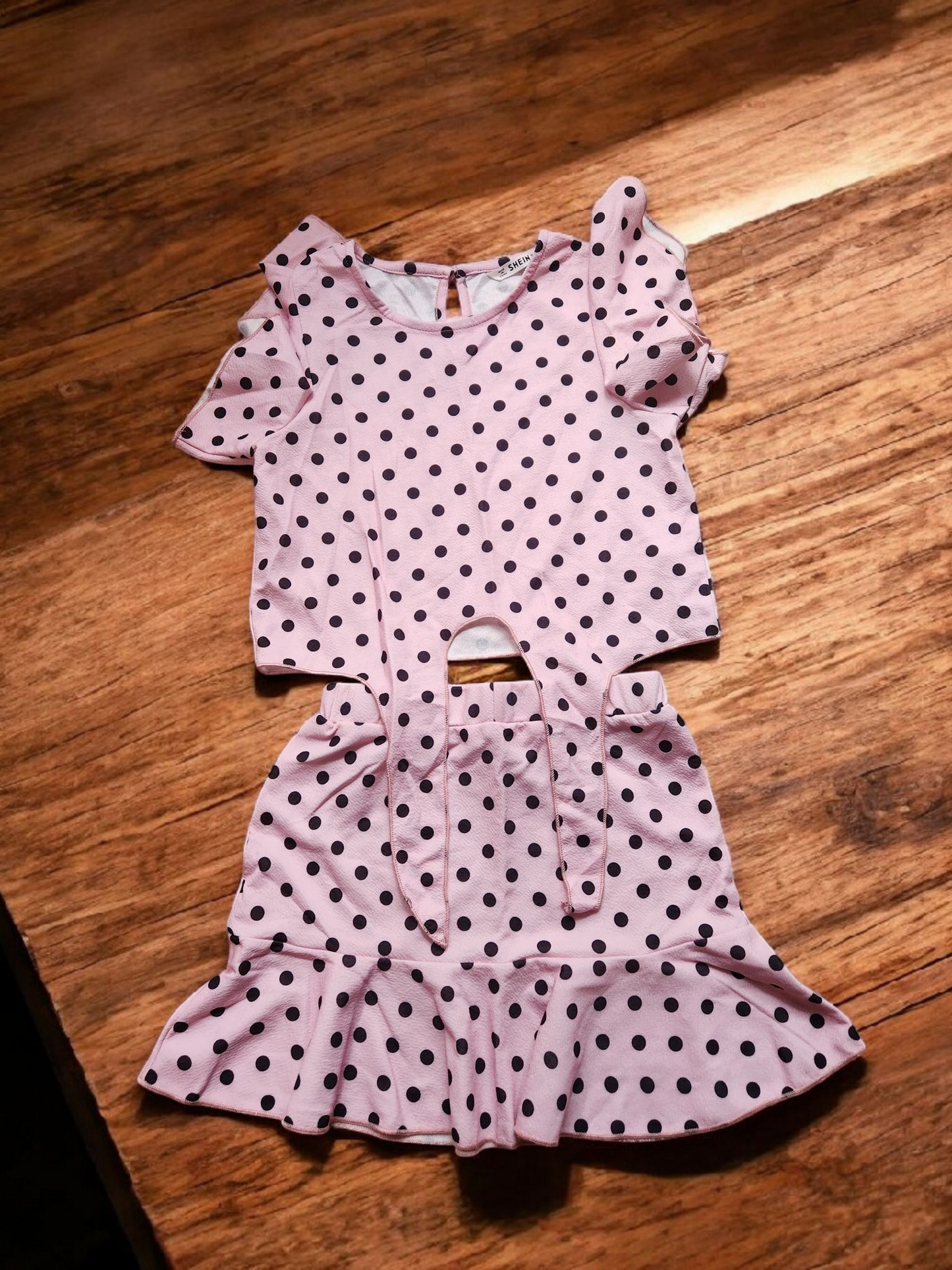 Girl sets