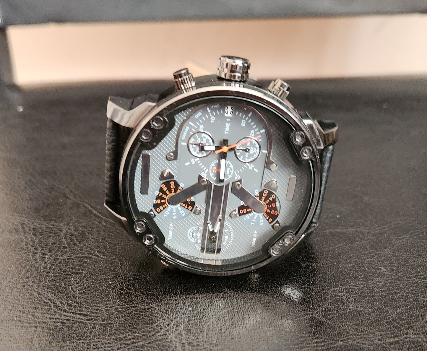 Men's fashion watches