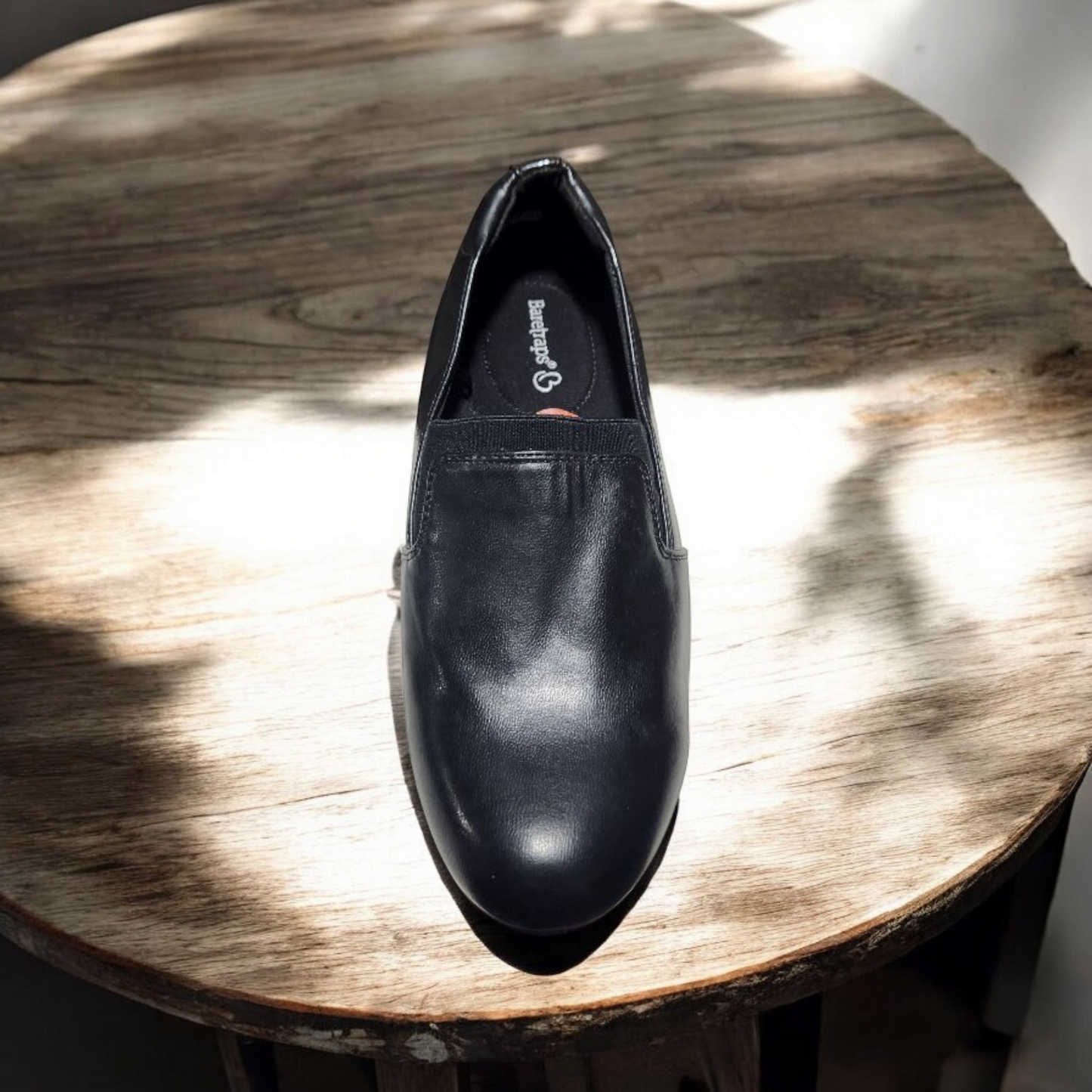 Nursing shoes